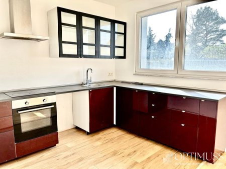 EXKLUSIVES ,MODERNES WOHNEN IM 4 ZIMMER REIHENHAUS IN STRASSHOF AN DER NORDBAHN !!!