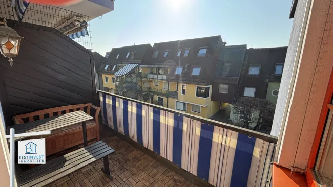 "Alle Vorteile vereint" 3 Zimmer + Küche + Balkon + Tiefgarage - Bild