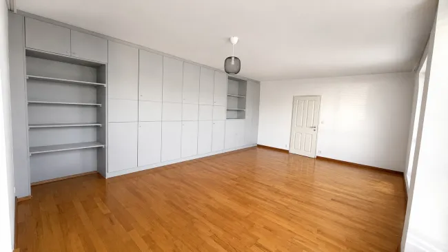 Sonnige 1-Zimmer-Wohnung in exklusiver Wohnlage nahe Hilmteich - Bild