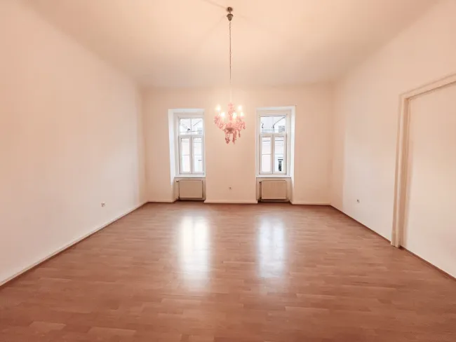Großzügige 3-Zimmer Wohnung mit Balkon in St. Leonhard, Graz - Titelbild