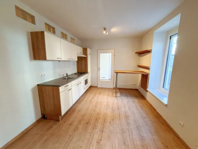 Vermietete 2-Zimmer-Wohnung im Zentrum – ideal für Investoren - Titelbild
