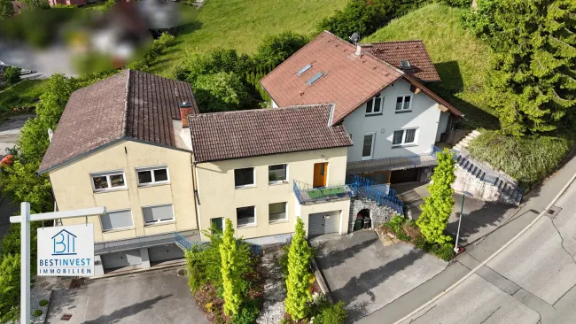 Vermietetes Zinshaus mit Bauland. - Titelbild