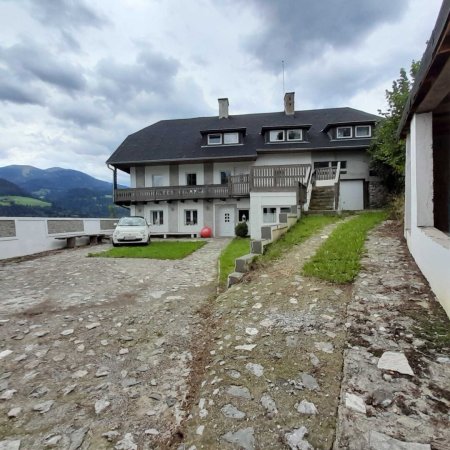 Bestehende Beherbergungsimmobilie im Tourismusgebiet Schladming – sanierungsbedürftiger Bestand mit Entwicklungsmöglichkeiten