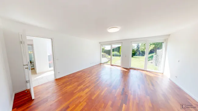 Exklusive Architektenvilla zur Miete: Weitblick und absolute Ruhe - Bild