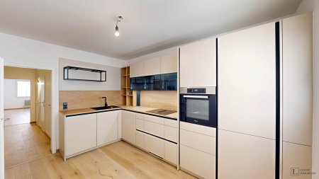 Großzügige, sanierte 3,5-Zimmer-Wohnung mit perfekter Infrastruktur und durchdachtem Grundriss