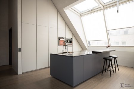Ikonisches Design trifft Wiener Spitzenlage // Pack your bags and move in // Luxus-Penthouse auf höchstem Niveau