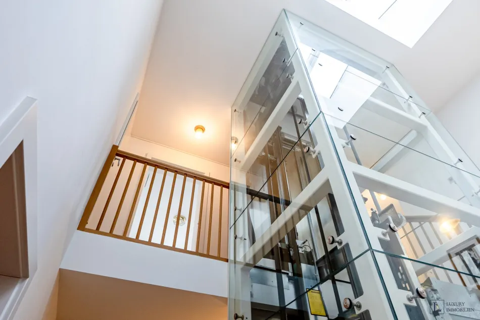 Exklusive Villa in Wiens Top-Lage mit Panoramablick und exklusivem Wohnkomfort - Titelbild