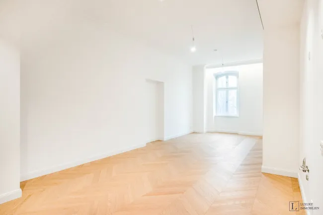 Moderne 2-Zimmer-Wohnung in einem revitalisierten historischen Gebäude – „The Artmann“ - Titelbild