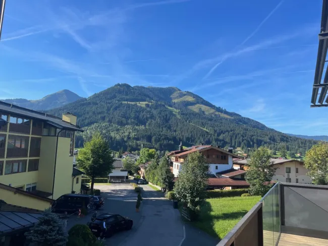 Nahe zu Kitzbühel - naturverbunden und modern wohnen - herrlicher Bergblick - Bild