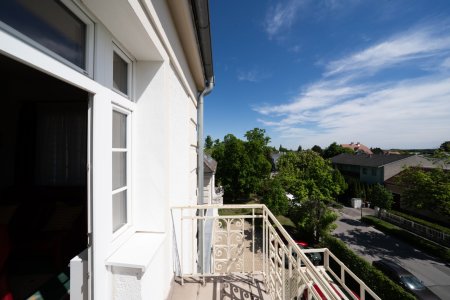 Baden: Stilvolle Wohnung mit viel Flair, 2 Balkone, in vorteilhafter Lage