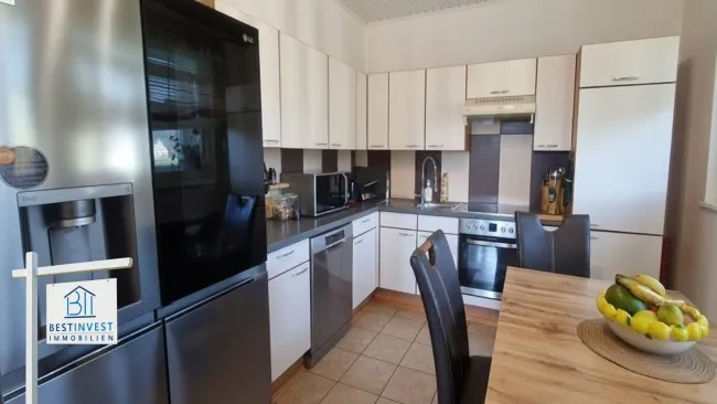 Familienhit, mit Balkon & Wintergarten - Bild