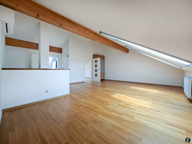 Zimmer 1 Dachgeschoss