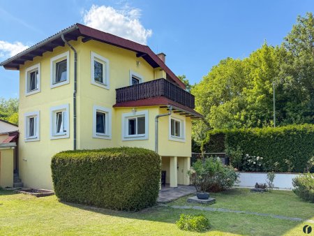 Außenansicht vom Garten aus