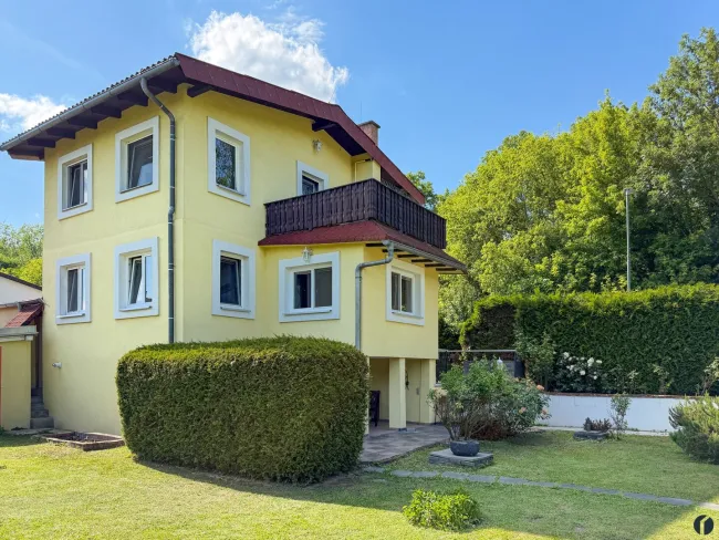 Außenansicht vom Garten aus