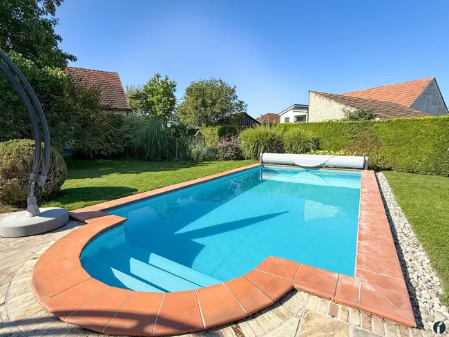 Pool im Garten