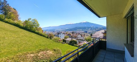 Ruhige, sonnige Aussichtslage in Hötting – stilvoll sanierte 3-Zimmer-Wohnung mit 2 Balkonen!