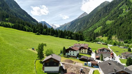 Wohnen wo andere Urlaub machen - Baugrundstück in Neustift-Krößbach