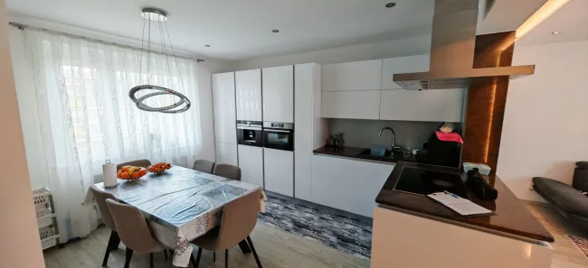 Renovierte 4-Zimmer-Dachgeschoßwohnung in Schwaz (befristet vermietet) Obj. 10434 - Bild