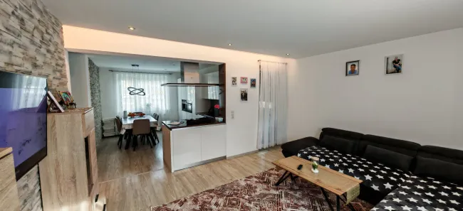 Renovierte 4-Zimmer-Dachgeschoßwohnung in Schwaz (befristet vermietet) Obj. 10434 - Bild