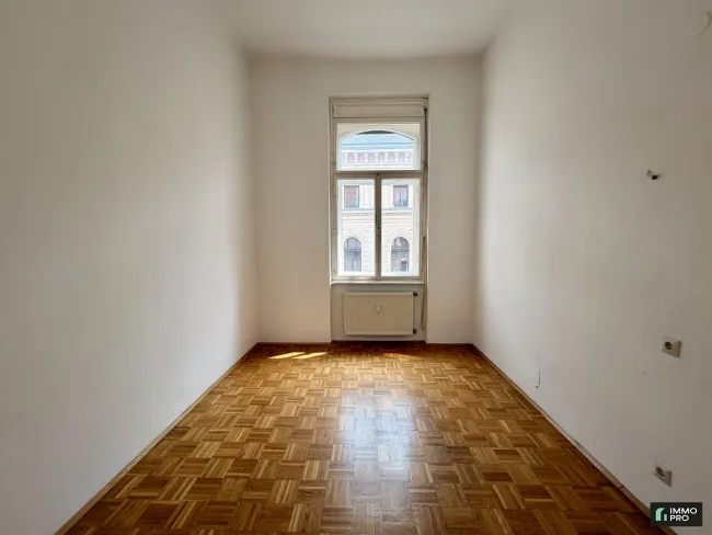 Schöne 2-Zimmer-Wohnung in zentraler Lage zu vermieten! Marburger Kai! - Bild