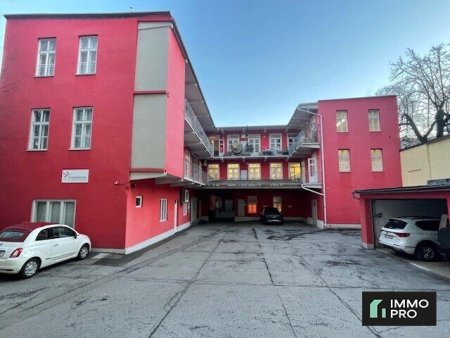 Gewerbefläche in zentraler Lage GESAMT oder Einzelflächen – 520,92 m², 1. OG