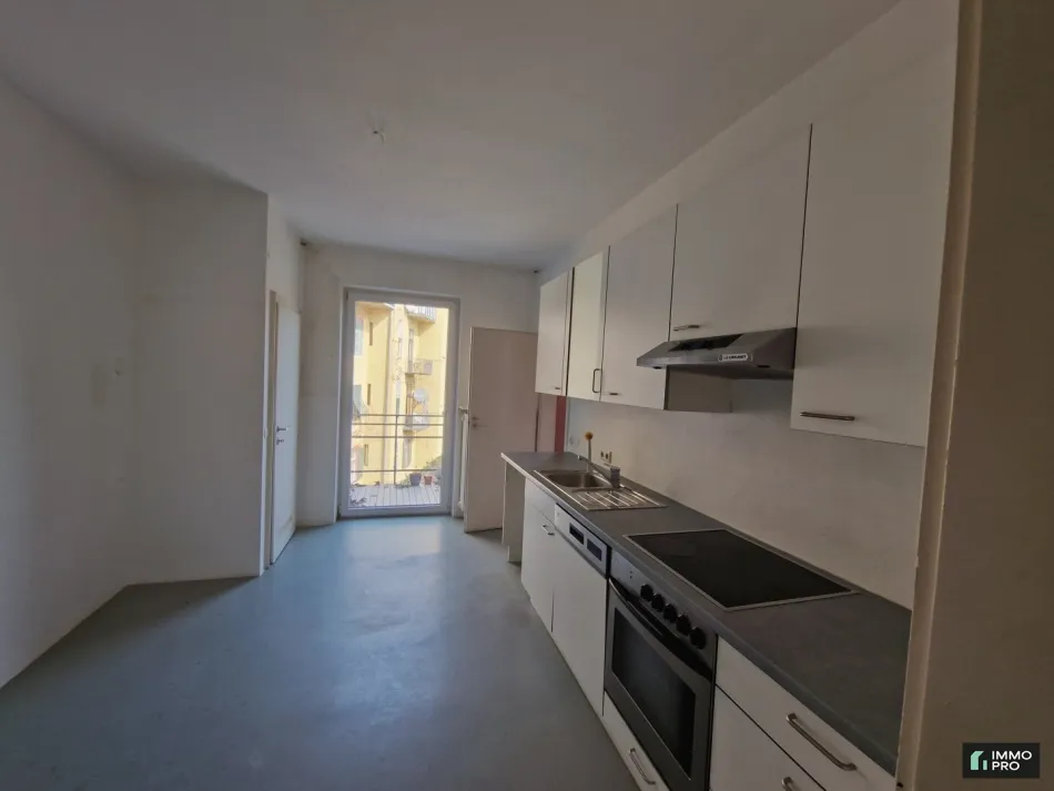 Nette 2-Zimmer-Altbauwohnung mit Balkon in der Mandellstraße - zu vermieten! - Bild