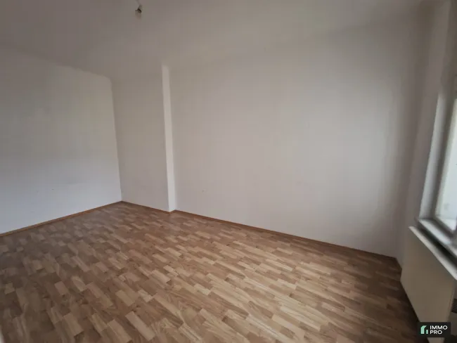 2-Zimmer-Altbauwohnung plus Küche zu vermieten - innere Stadt! - Bild