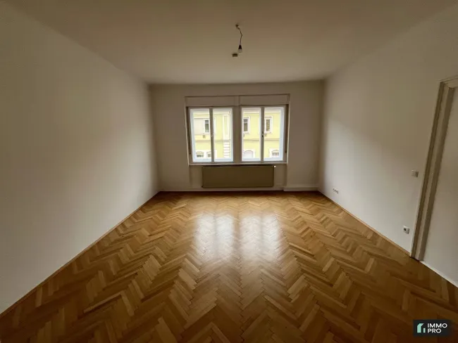 Sanierte 4-Zimmer Wohnung mit Balkon im Zentrum von Leoben zu vermieten - Titelbild
