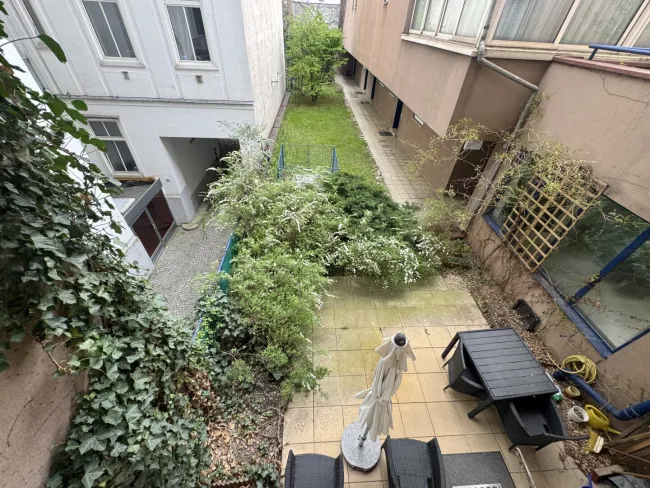 AUSBLICK HOFSEITIG