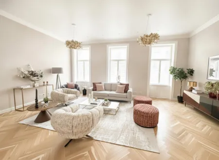 EXKLUSIVE ALTBAUWOHNUNG MIT BALKON UND MODERNEM WOHNKOMFORT
