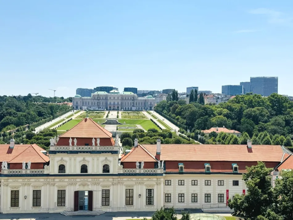 MODERNE, LICHTDURCHFLUTETE BÜRORÄUMLICHKEITEN MIT TRAUMHAFTEM AUSBLICK - Titelbild