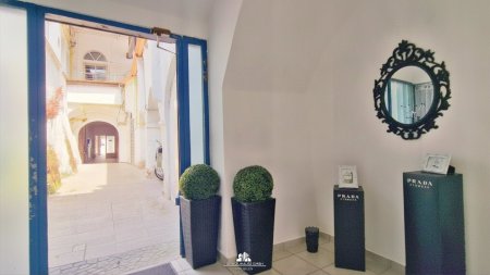 DEIN ZUHAUSE präsentiert: Praxis, Büro, Studio oder Geschäft in Altstadt von Gmunden