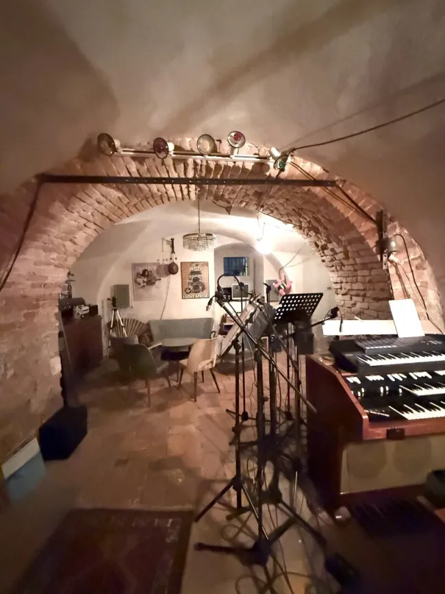 Musikraum im Keller