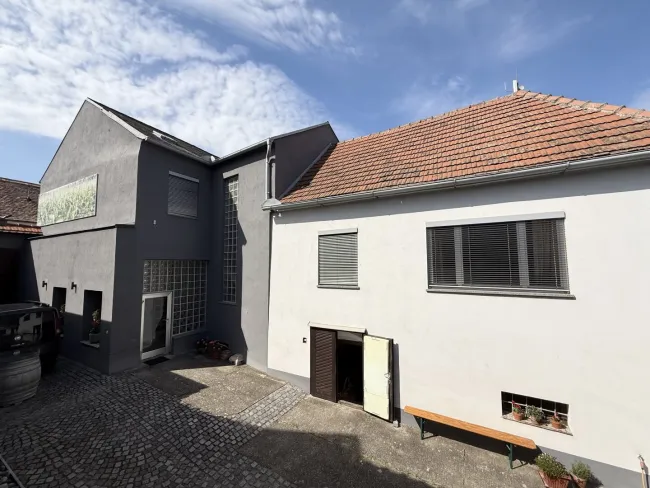 Blick zum Haus aus den 70er Jahren