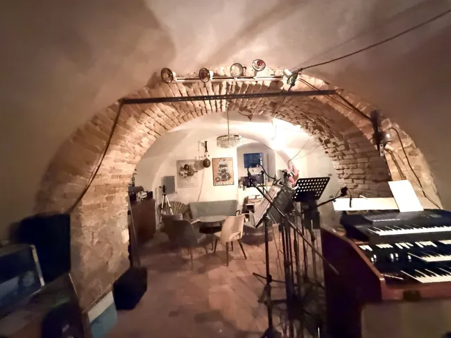 Musikraum im Keller