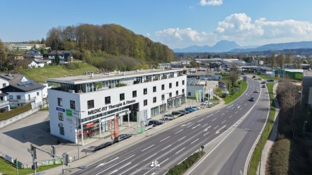 DEIN ZUHAUSE präsentiert: Modernes Büro in bester Lage in Vöcklabruck zu kaufen