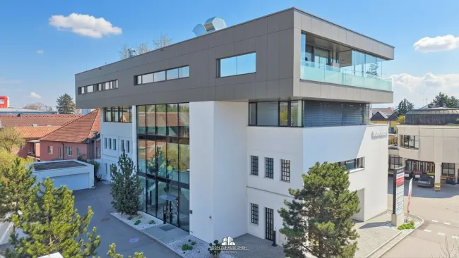 DEIN ZUHAUSE präsentiert: Modernes Büro ~54m² in Zentrum von Schwanenstadt - Titelbild