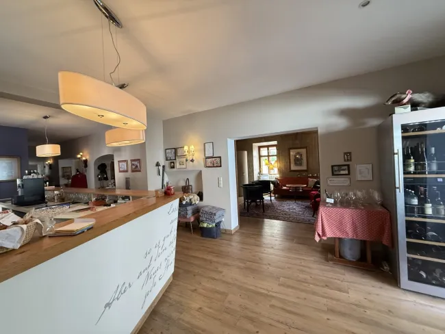 Barbereich/Entrée