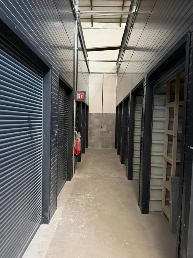 Kleinlager/Selfstorage PROVISIONSFREI!!! in Sollenau ab 5m², ab €48 Netto - Titelbild
