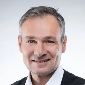 Manfred Holzer