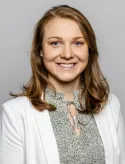 Julia Kolarik