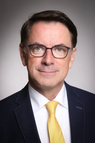 Wolfgang Glaser